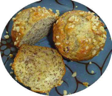 banana walnut muffins closeup